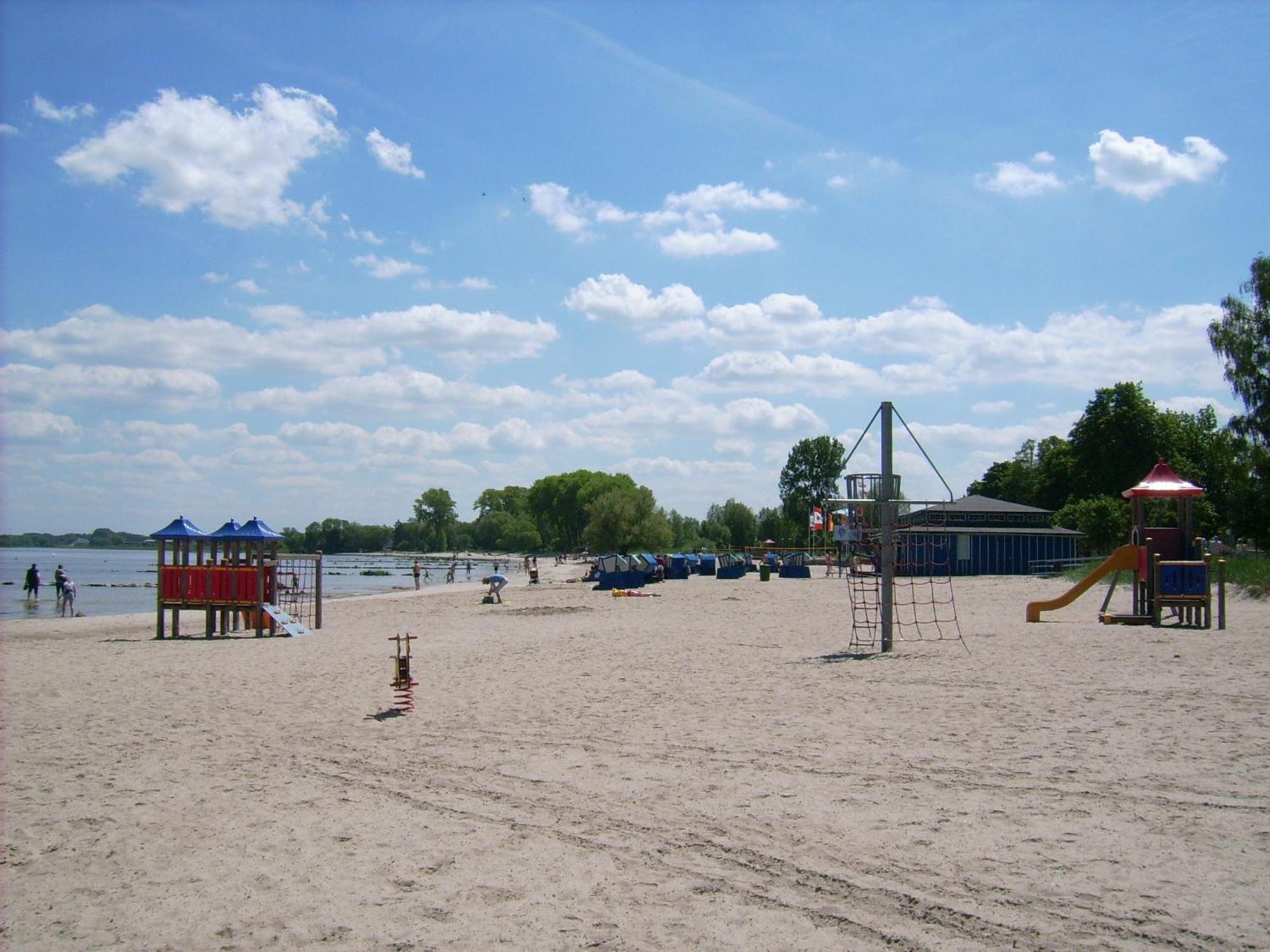 Ferien-Bungalow Im Seebad Ueckermuendeot Bellin Buitenkant foto